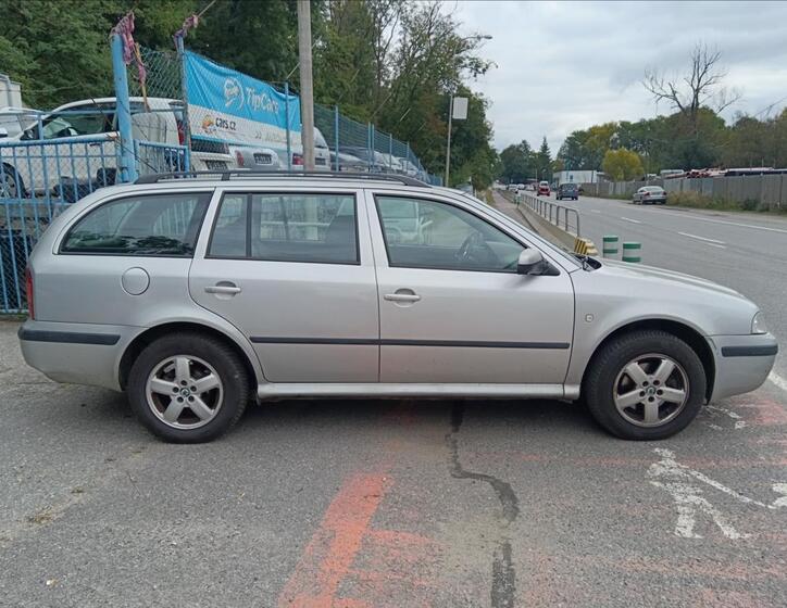 Škoda Octavia 14