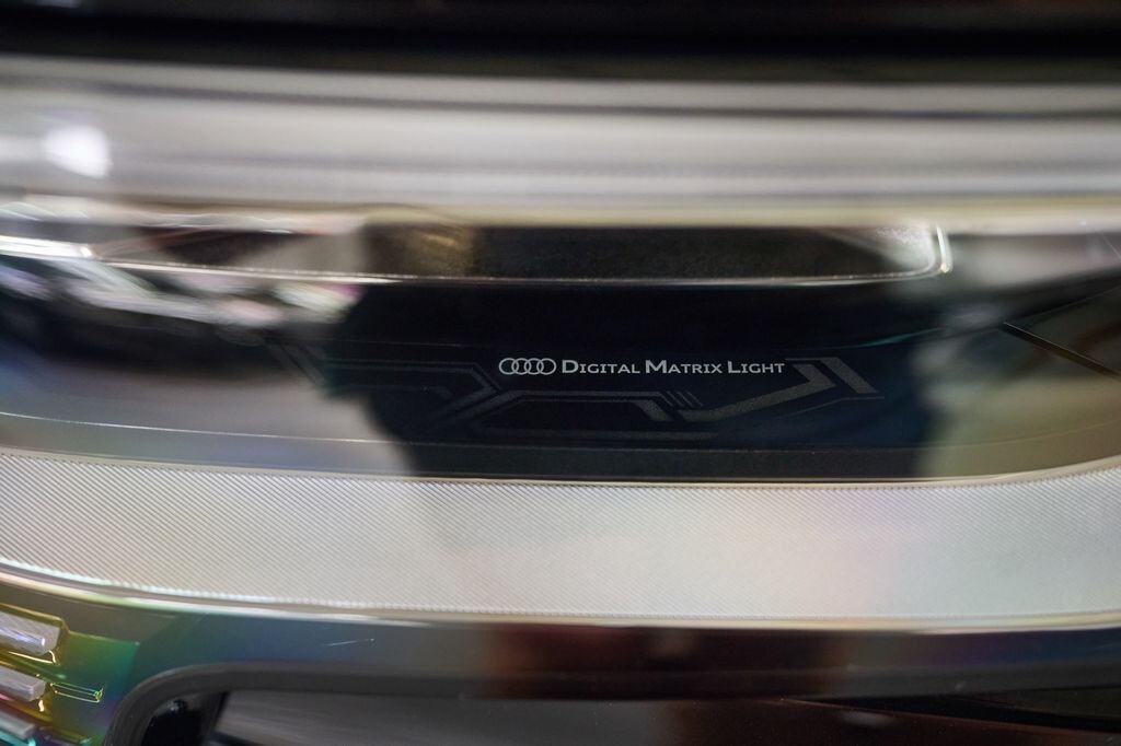 Audi e-tron SUV / Terénní 0,0 300 kw