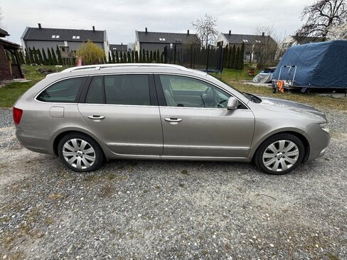 Škoda Superb Kombi 3,6 l 191 kw