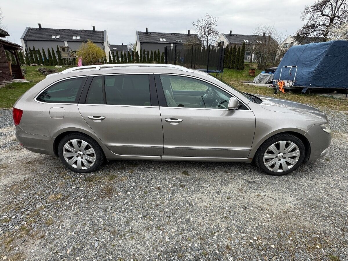 Škoda Superb Kombi 3,6 l 191 kw