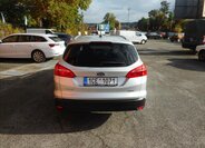 Ford Focus Kombi 999,0 92 kw