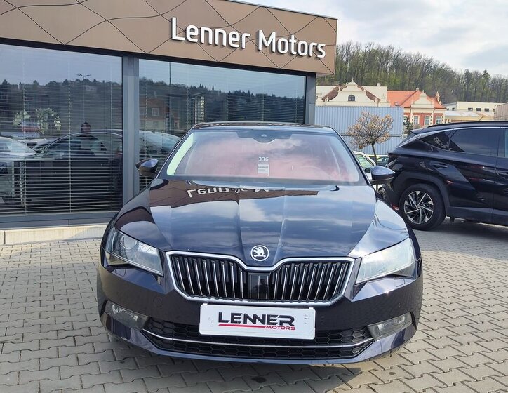 Škoda Superb Sedan / Limuzína 2,0 l 110 kw