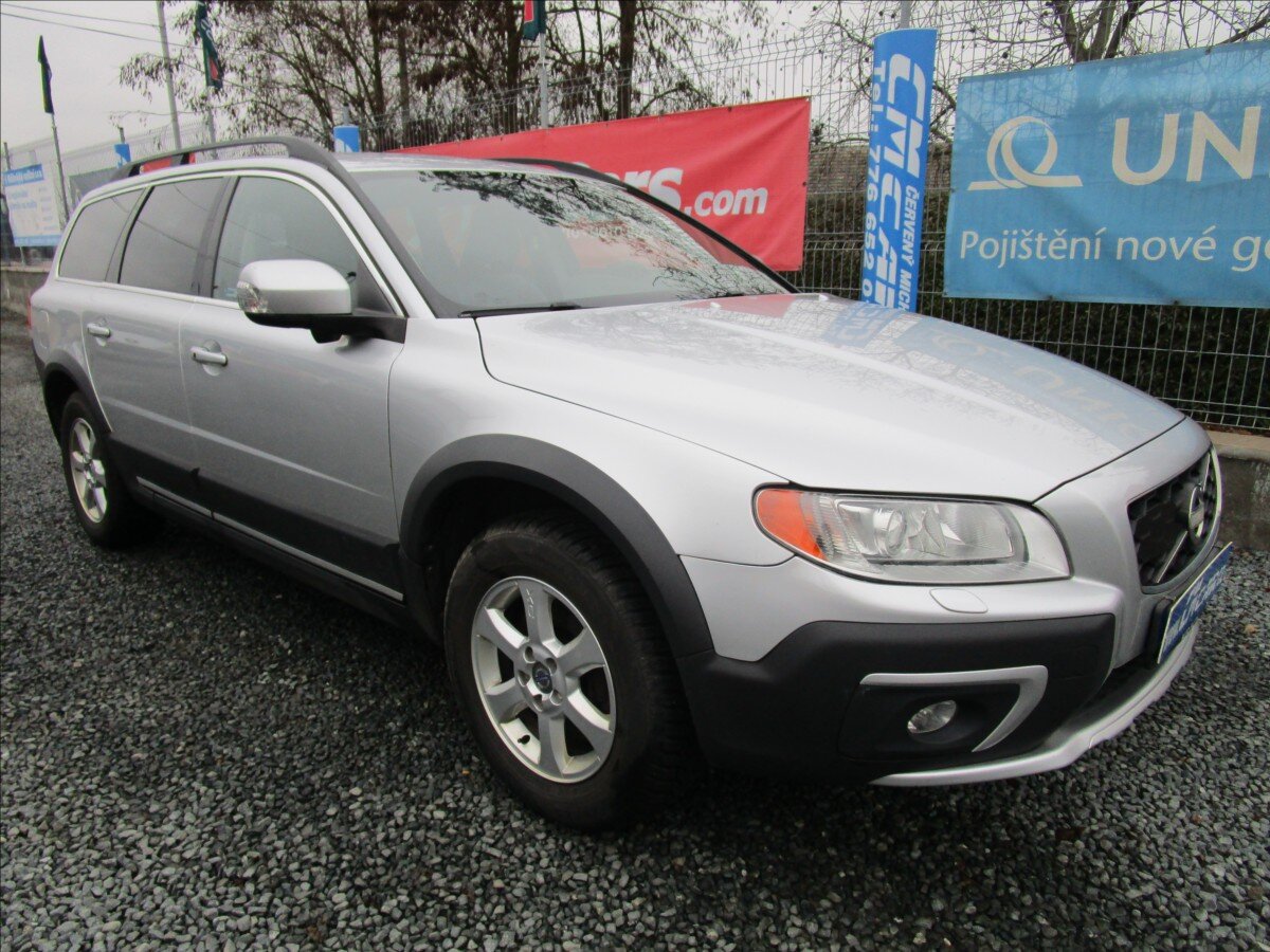 Volvo XC70 Kombi 2,4 l 158 kw