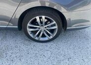 Volkswagen Passat 16