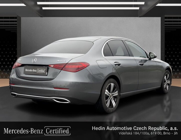 Mercedes-Benz Třídy C Sedan / Limuzína 2,0 l 145 kw