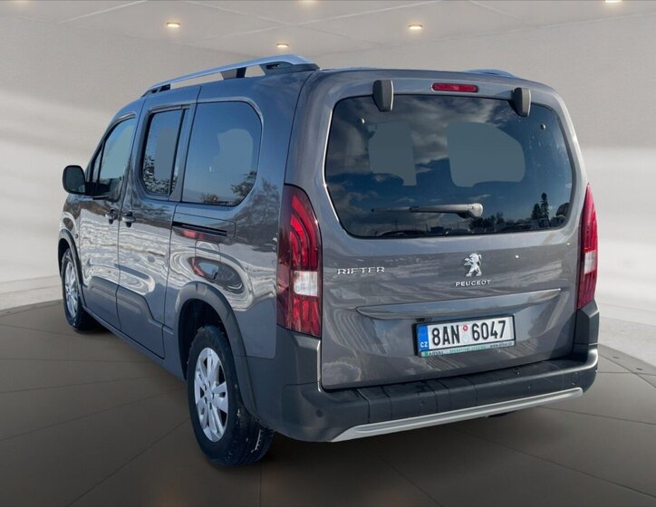 Peugeot Rifter 4