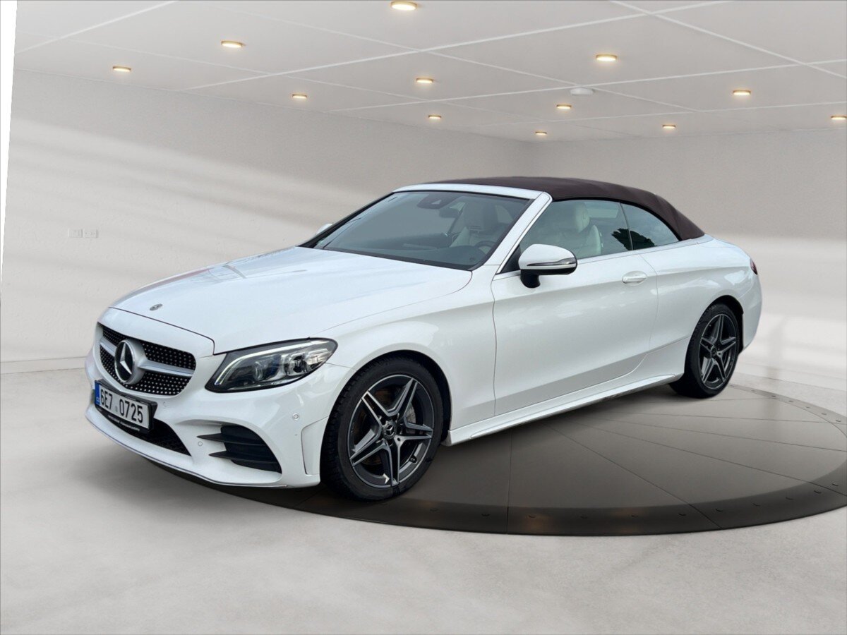 Mercedes-Benz Třídy C Kabriolet 2,0 l 180 kw
