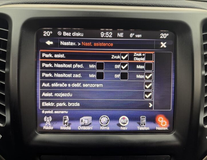 Jeep Cherokee SUV 2,0 l 103 kw