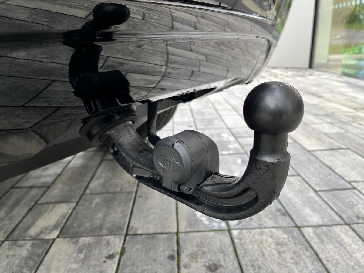 Land Rover Range Rover Velar SUV 2,0 l 150 kw