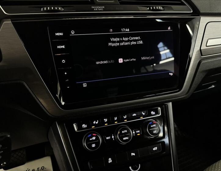 Volkswagen Touran 22