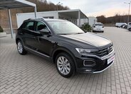 Volkswagen T-Roc SUV / Terénní 1,5 l 110 kw