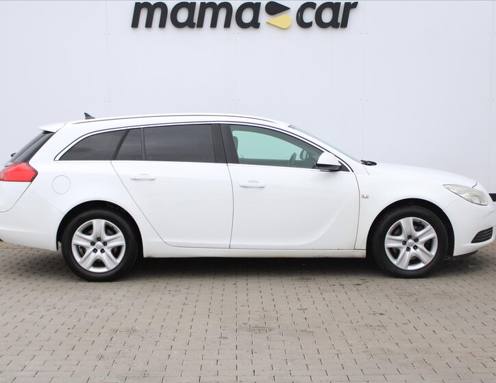 Opel Insignia Kombi 2,0 l 118 kw