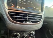 Peugeot 2008 Kombi 1,2 l 60 kw