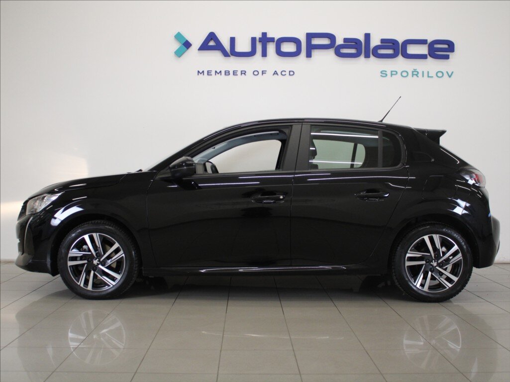Peugeot 208 Hatchback 1,2 l 74 kw