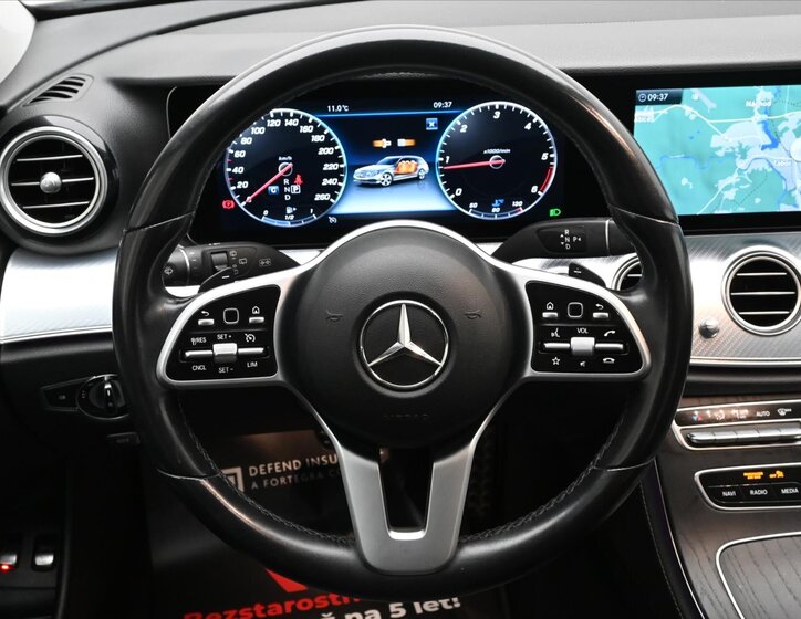 Mercedes-Benz Třídy E 18