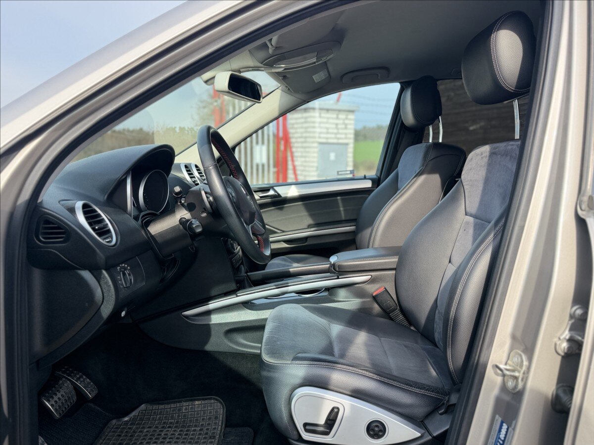 Mercedes-Benz Třídy M Kombi 3,0 l 165 kw