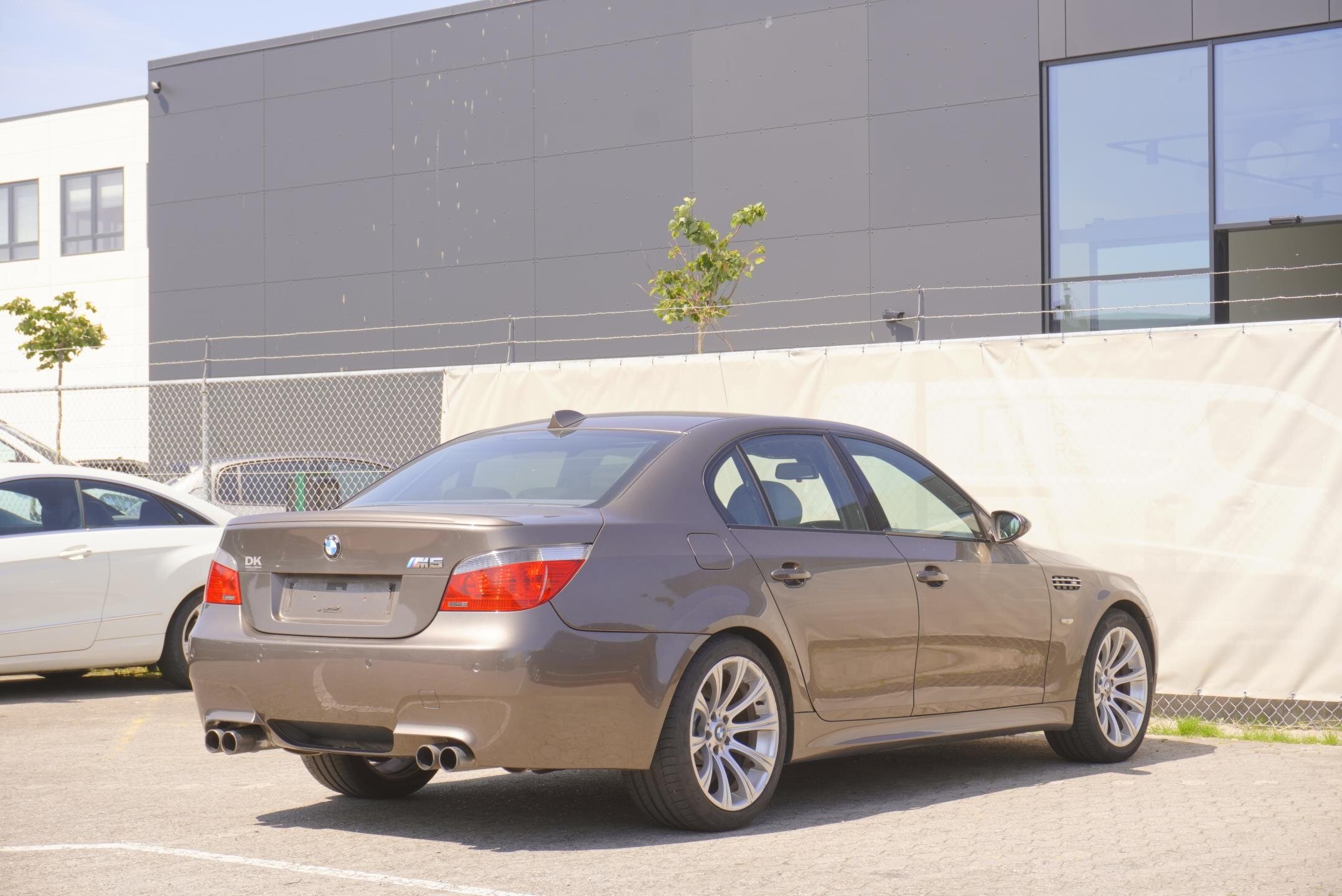 BMW M5 Sedan 5,0 l 373 kw