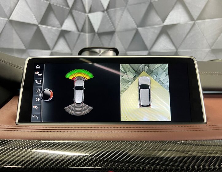 BMW X5 SUV / Terénní 4,4 l 423 kw