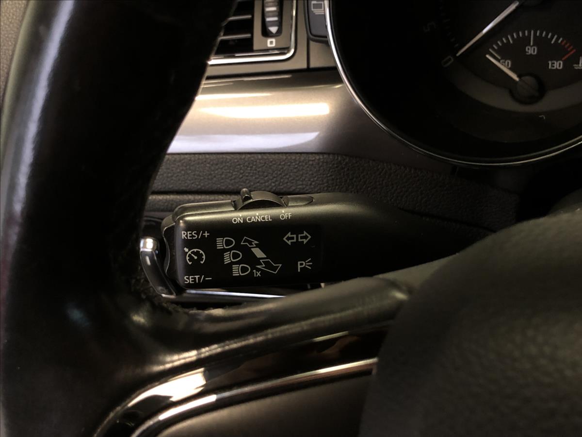 Škoda Superb Hatchback 2,0 l 103 kw