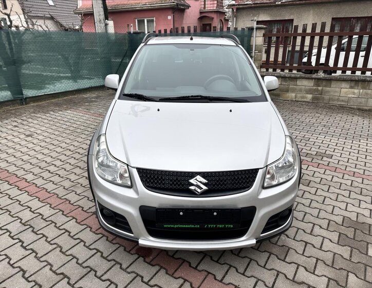 Suzuki SX4 10