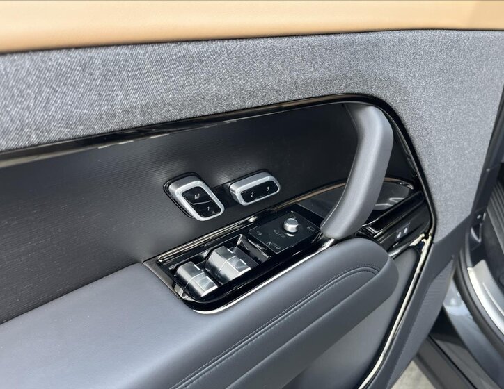 Land Rover Range Rover Sport SUV / Terénní 3,0 l 183 kw