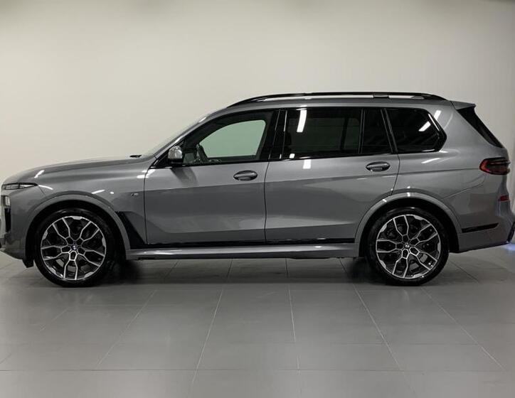 BMW X7 2