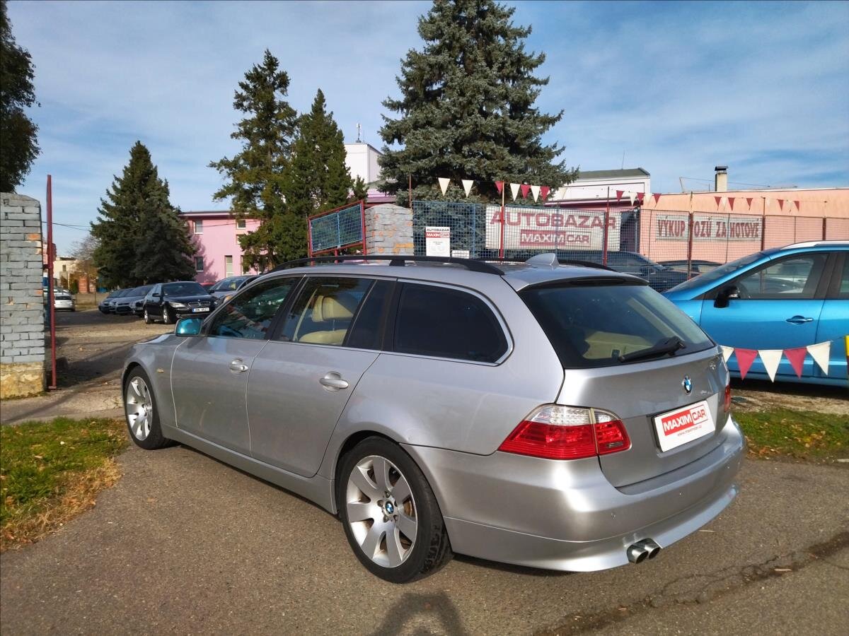 BMW Řada 5 Kombi 3,0 l 145 kw