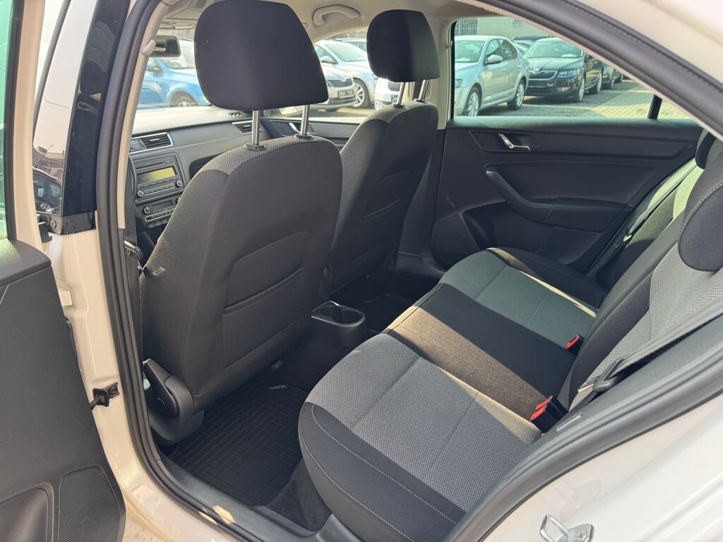 Škoda Rapid Sedan / Limuzína 1,6 l 77 kw