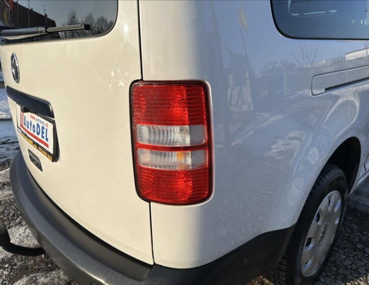 Volkswagen Caddy Kombi 1,6 l 75 kw