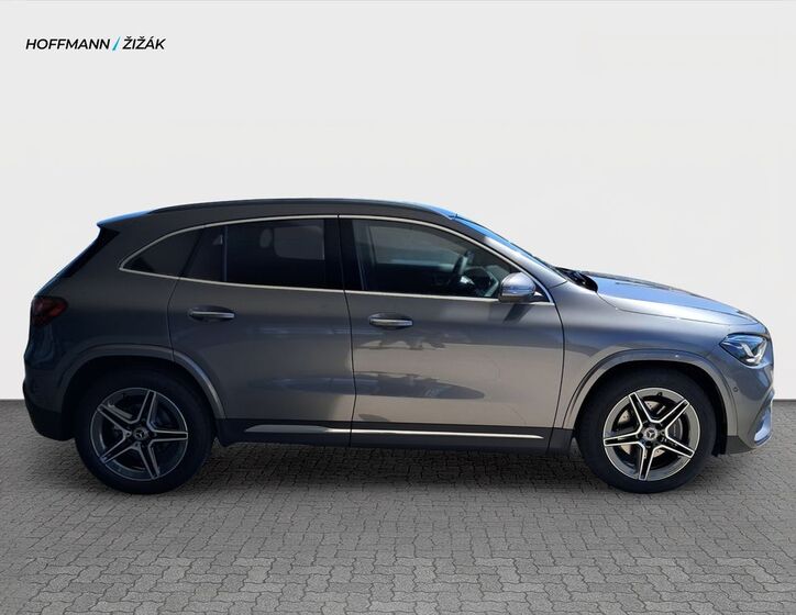 Mercedes-Benz GLA 4