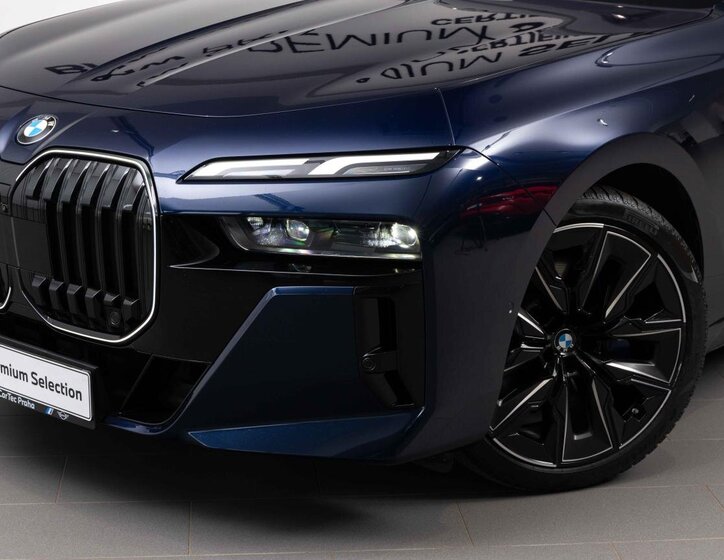 BMW Řada 7 Sedan / Limuzína 3,0 l 220 kw