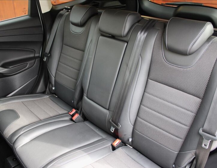 Ford Kuga SUV 1,5 l 110 kw