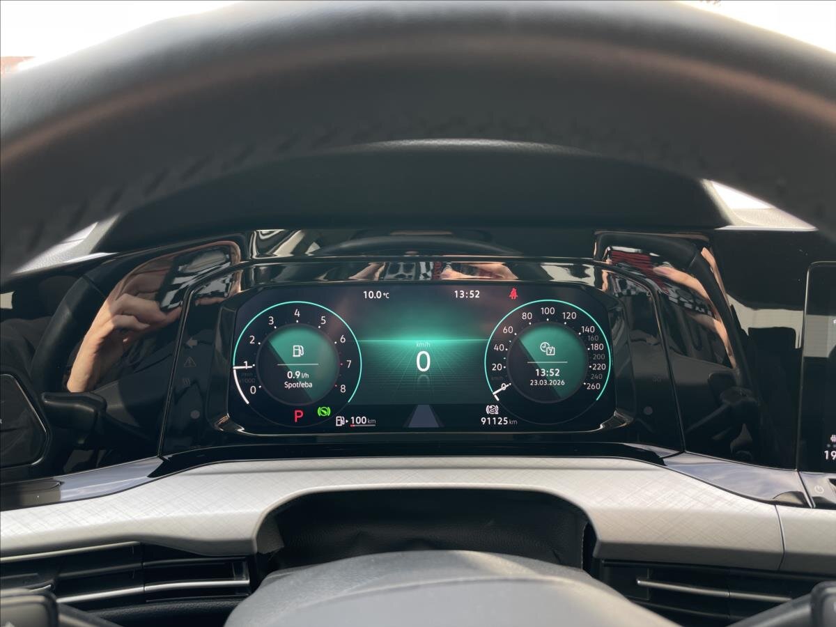 Volkswagen Golf Kombi 1,5 l 110 kw