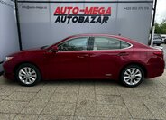 Lexus ES 300h Sedan / Limuzína 3,0 l 116 kw