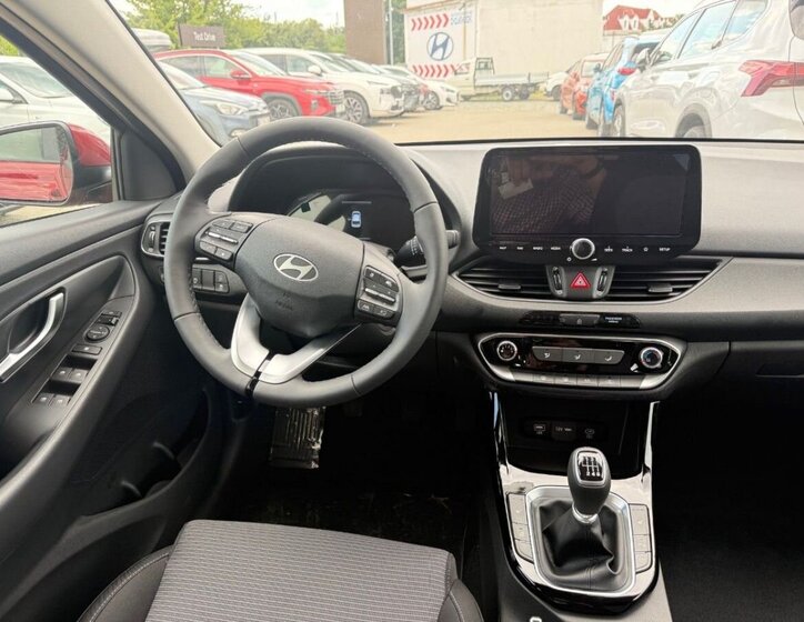 Hyundai i30 Kombi 1,5 l 71 kw