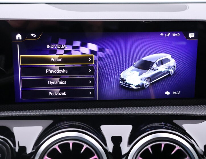 Mercedes-Benz Třídy A Hatchback 2,0 l 310 kw