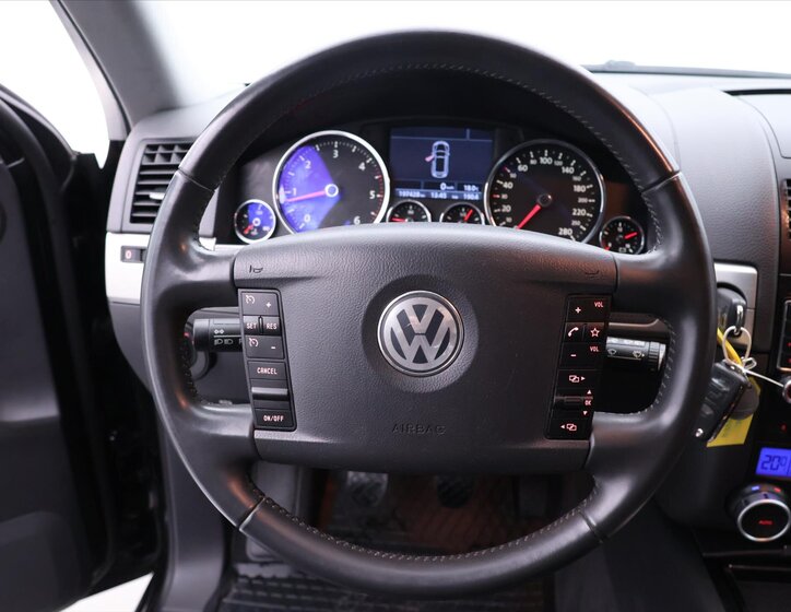 Volkswagen Touareg SUV / Terénní 3,0 l 176 kw