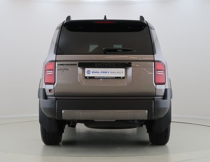Toyota Land Cruiser SUV / Terénní 2,8 l 151 kw