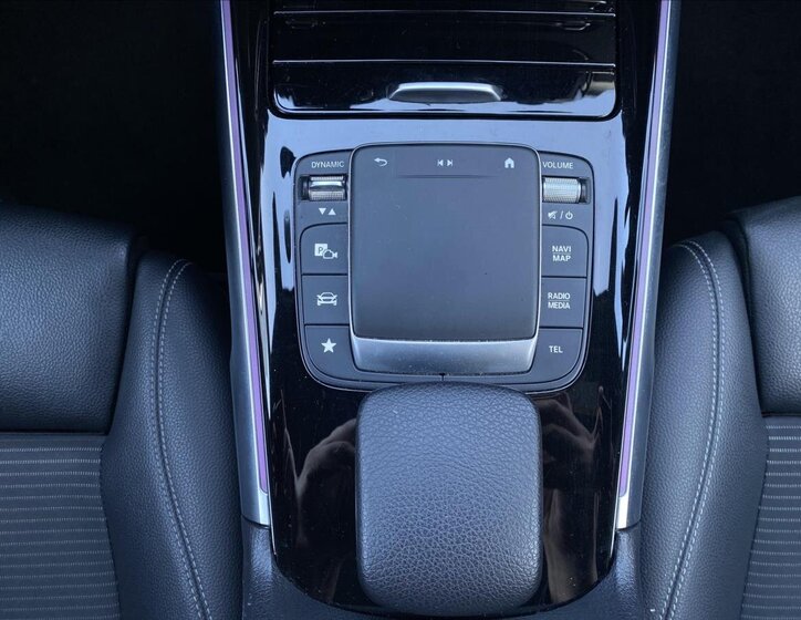 Mercedes-Benz GLB SUV / Terénní 2,0 l 110 kw