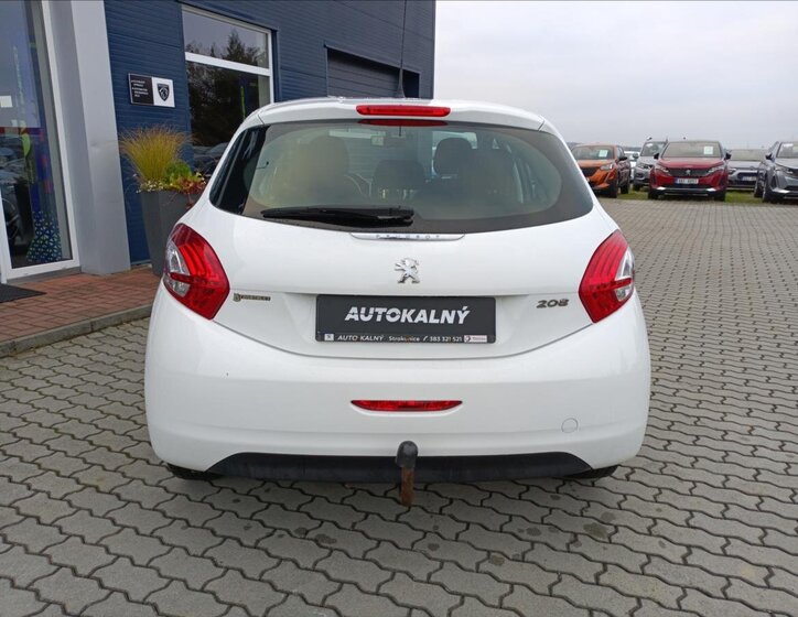 Peugeot 208 11