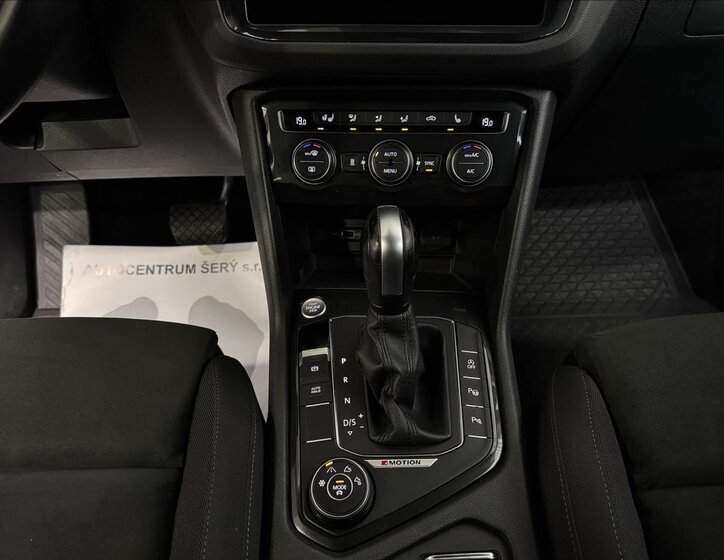 Volkswagen Tiguan 30