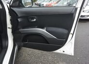 Mitsubishi Outlander SUV 2,3 l 130 kw