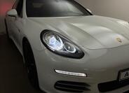 Porsche Panamera 44