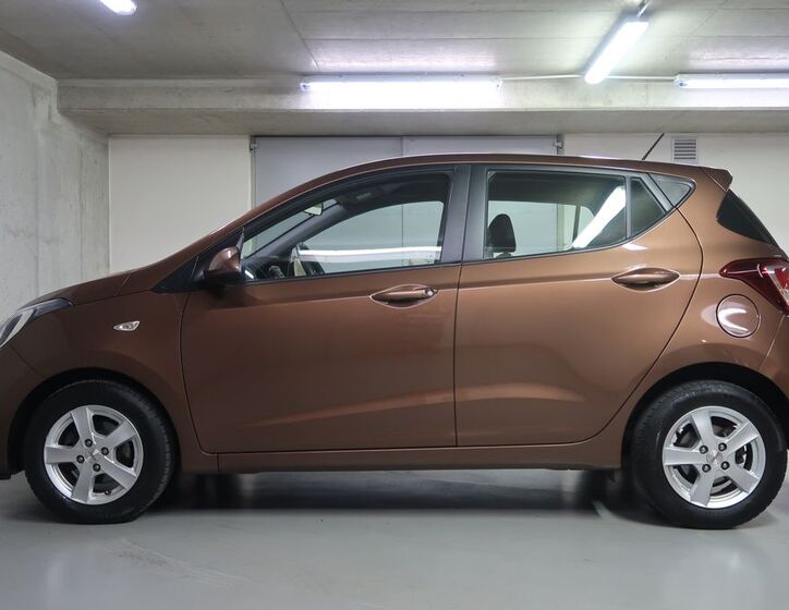 Hyundai i10 8