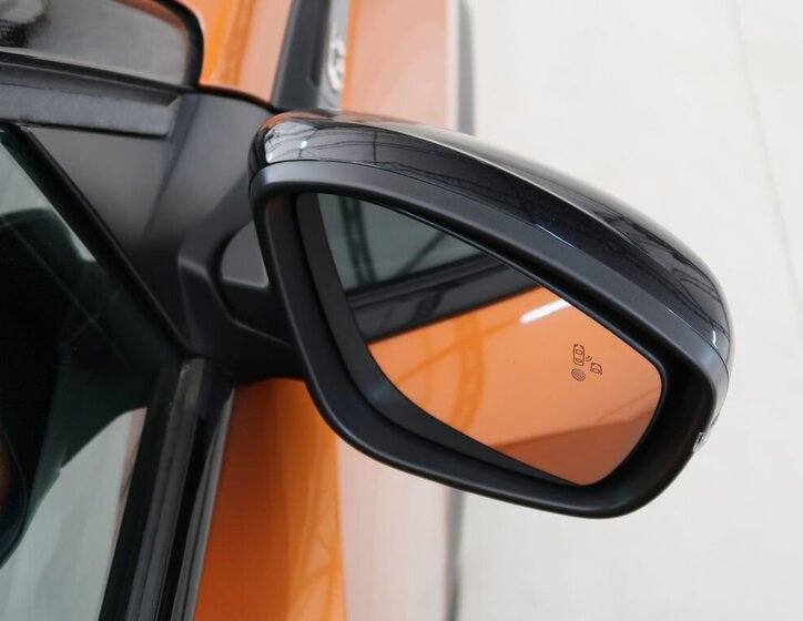 Peugeot 2008 SUV 1,2 l 96 kw