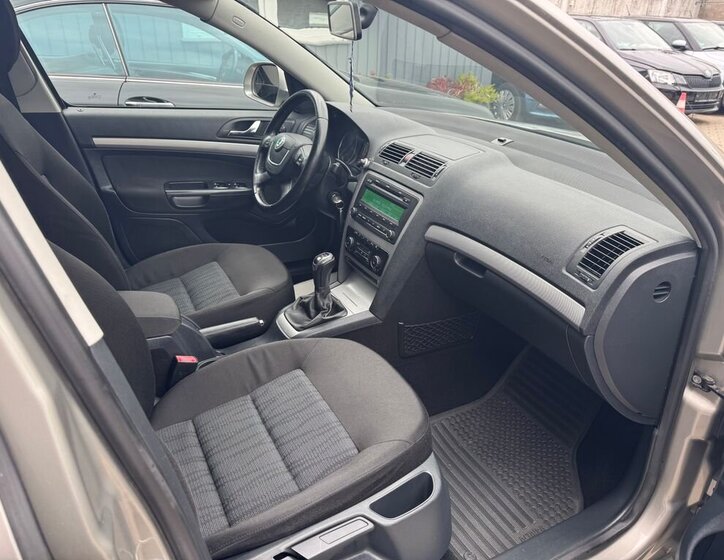 Škoda Octavia Liftback 2,0 l 103 kw