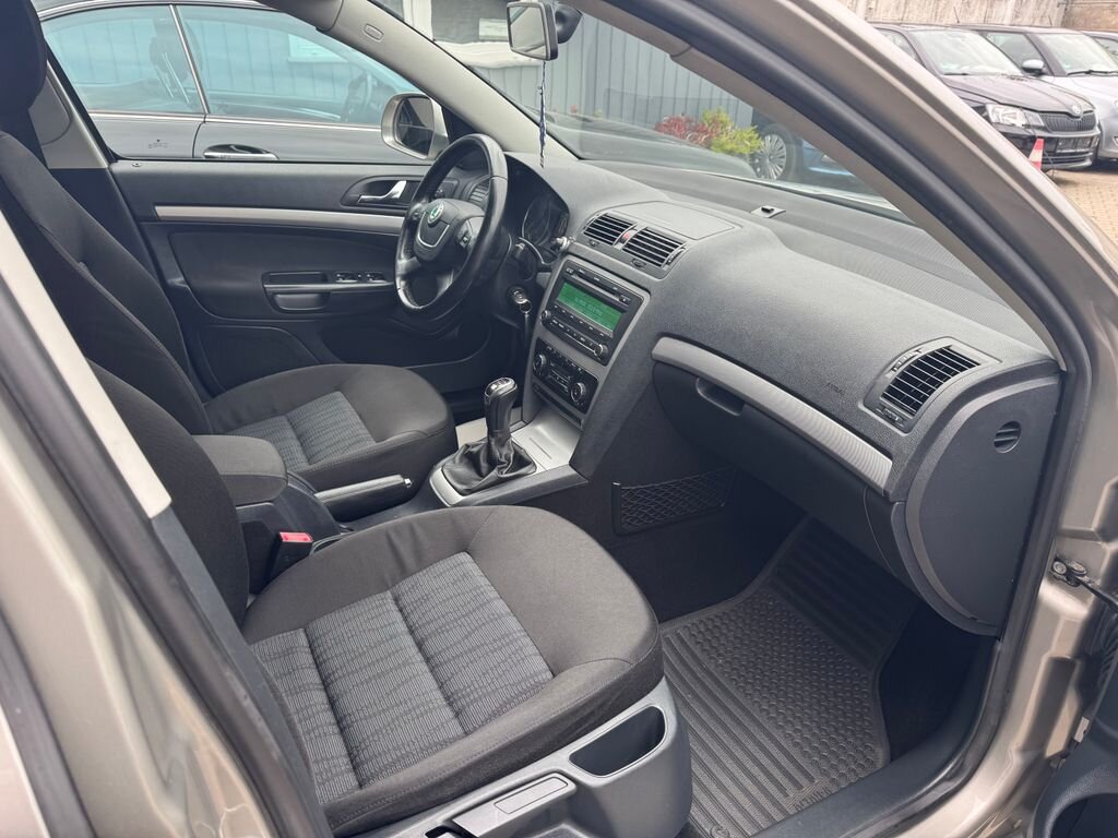 Škoda Octavia Liftback 2,0 l 103 kw