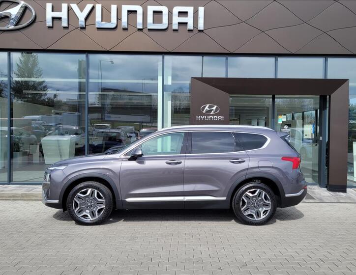 Hyundai Santa Fe SUV 1,6 l 195 kw