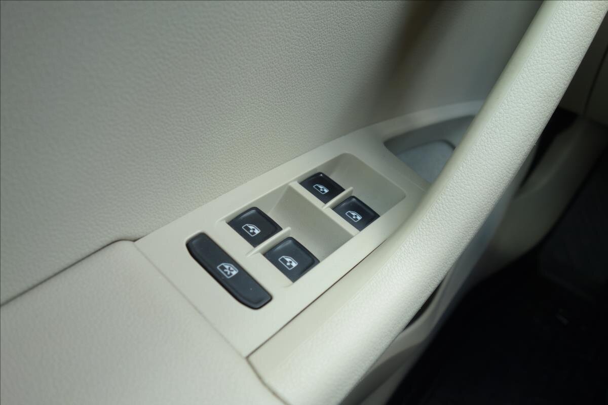 Škoda Octavia Liftback 1,6 l 81 kw