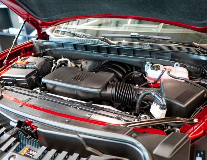 Chevrolet Suburban SUV 6,2 l 313 kw